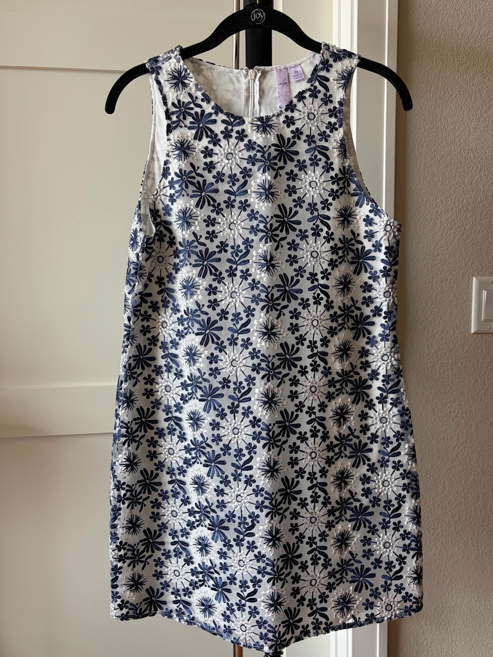 Alya Blue White Embroidered Floral Dress Medium Sleeveless Shift - Picture 1 of 4
